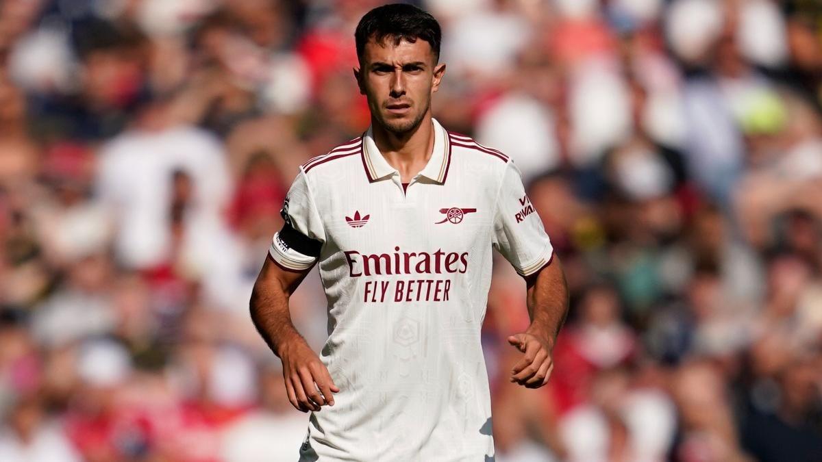 成了自, 这位出生并